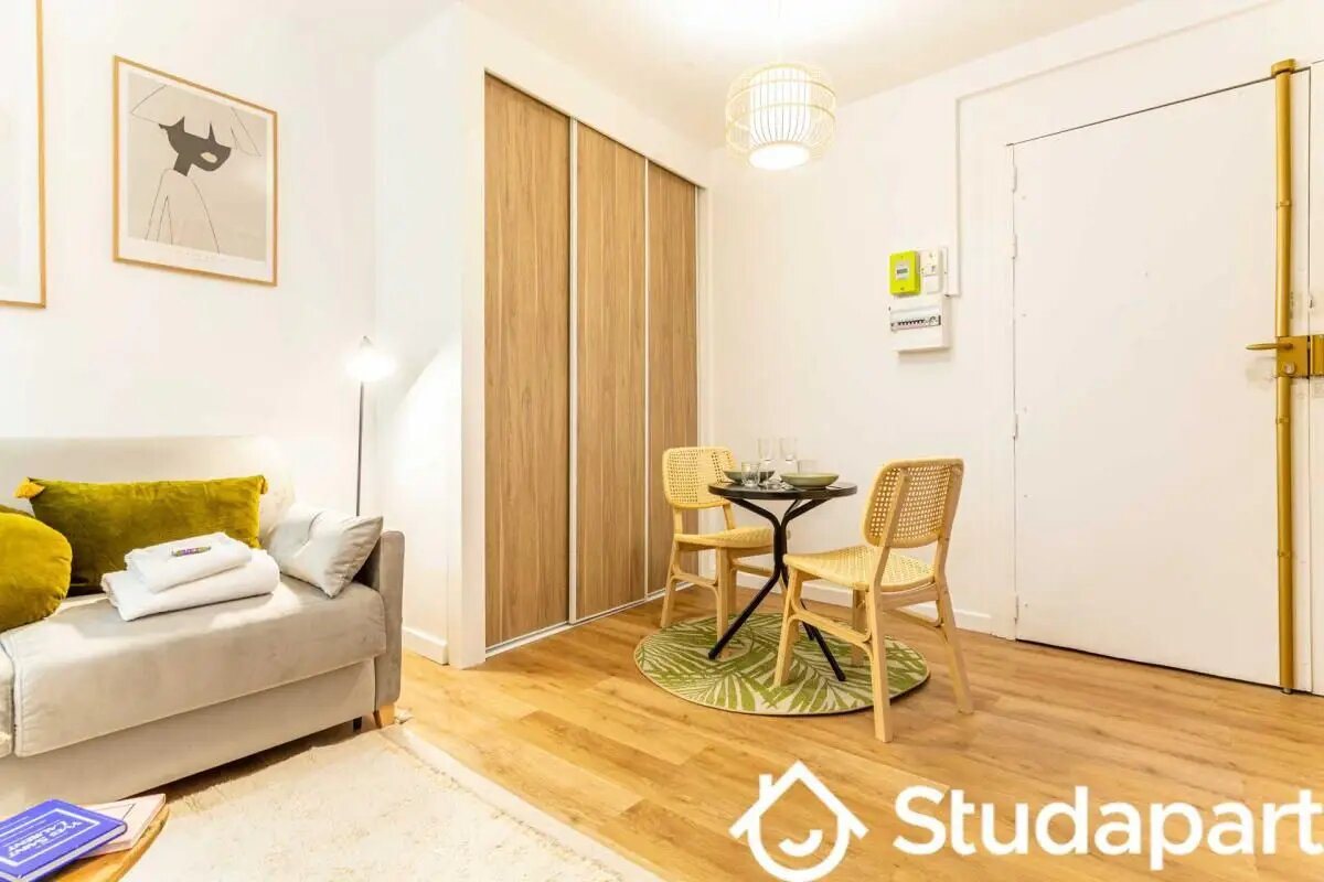 Appartement à louer, 27m², Paris 10ème