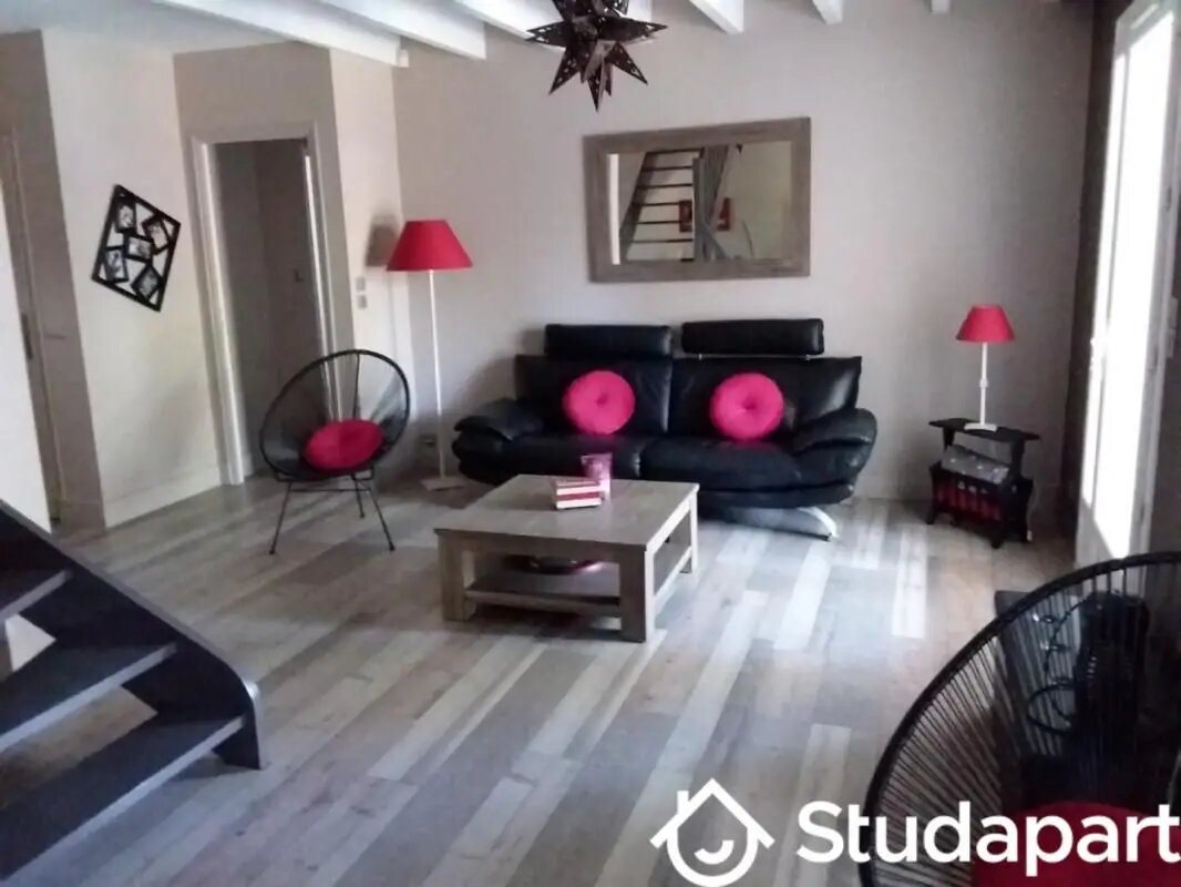 Appartement à louer, 10m², Montussan