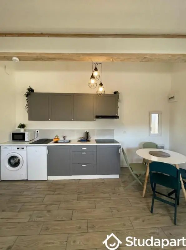 Appartement à louer, 23m², Marseille 1er
