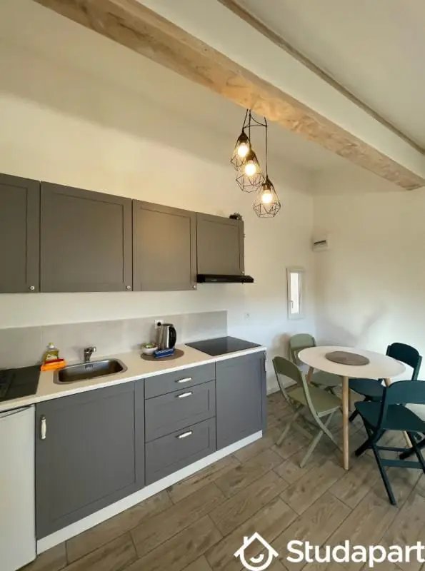 Appartement à louer, 23m², Marseille 1er