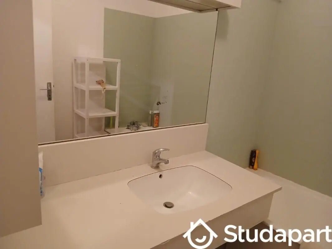 Appartement à louer, 48m², Paris 18ème