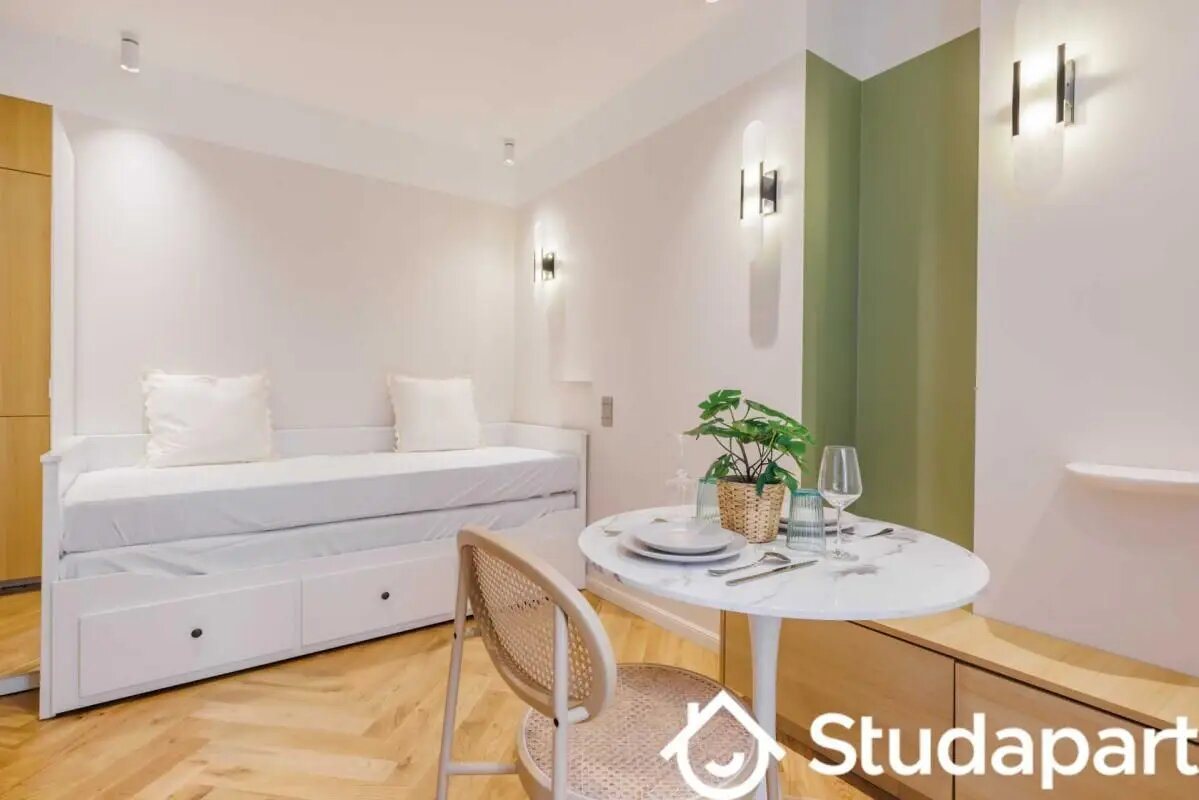 Appartement à louer, 15m², Paris 18ème