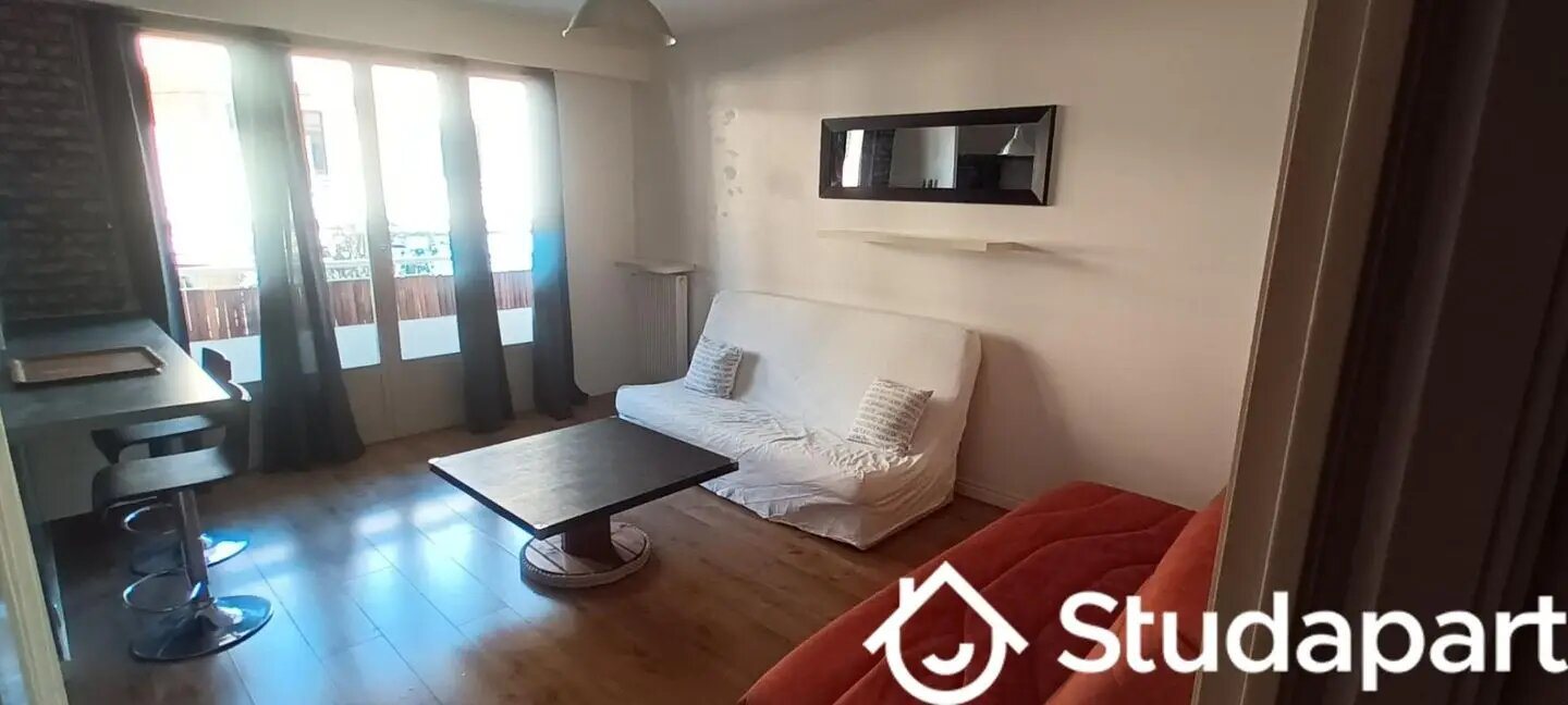 Appartement à louer, 24m², Antibes