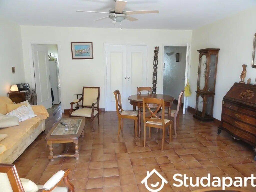 Appartement à louer, 58m², Antibes