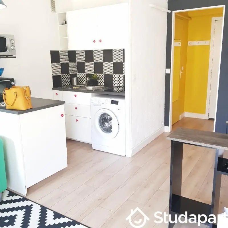 Appartement à louer, 28m², Antibes
