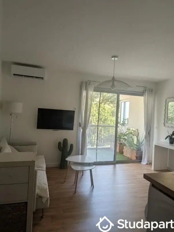 Appartement à louer, 32m², Antibes