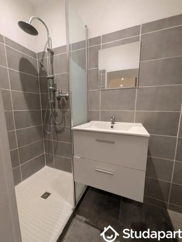 Appartement à louer, 30m², Nîmes