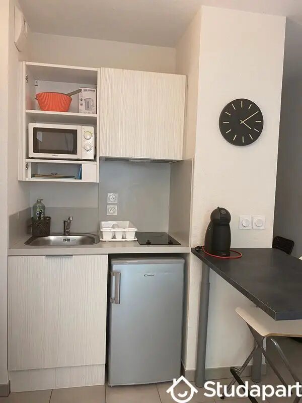Appartement à louer, 18m², Marseille 9ème
