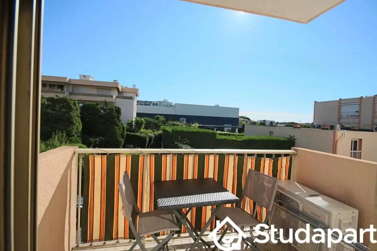 Appartement à louer, 28m², Saint-Laurent-du-Var
