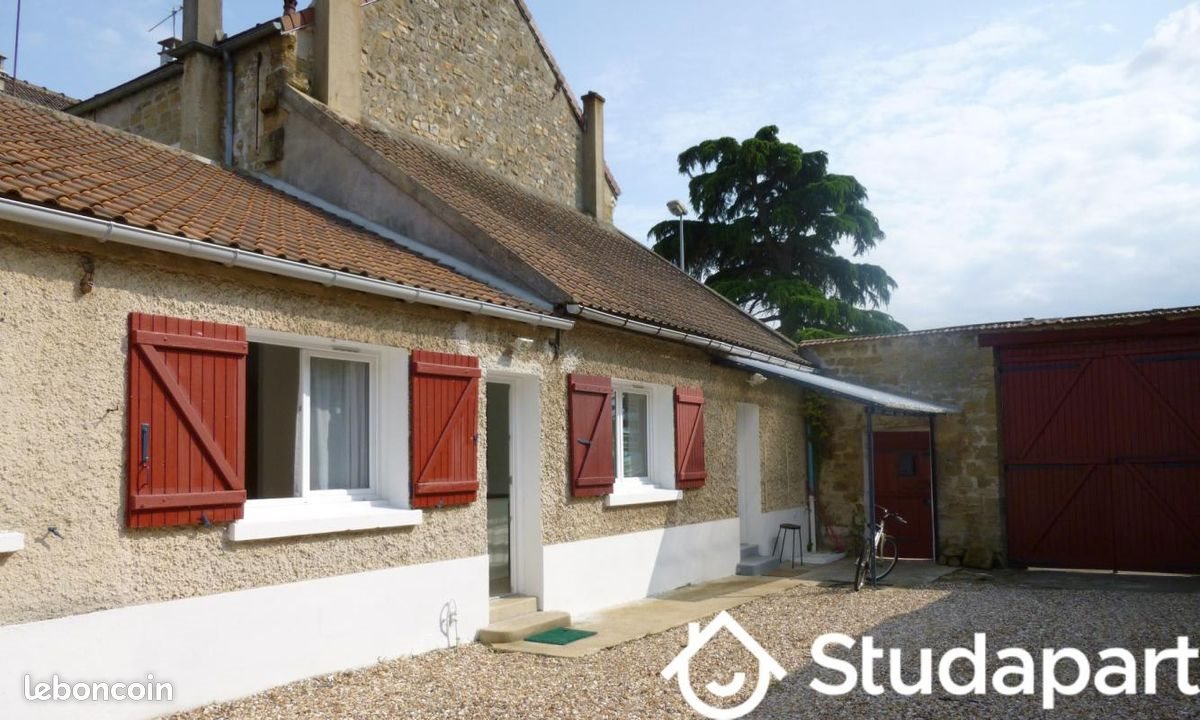 Maison à louer, 39m², Cergy