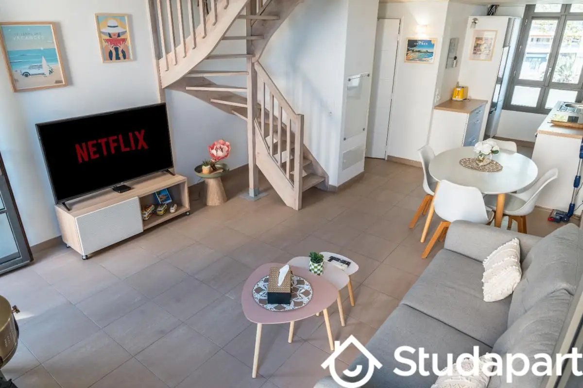 Appartement à louer, 54m², Antibes