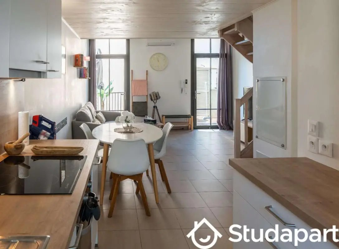 Appartement à louer, 54m², Antibes