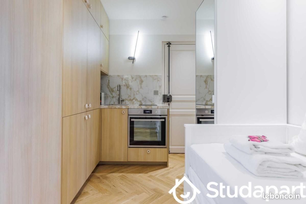 Appartement à louer, 15m², Paris 18ème