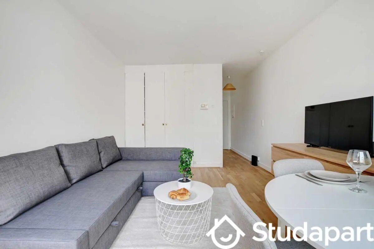 Appartement à louer, 23m², Paris 8ème