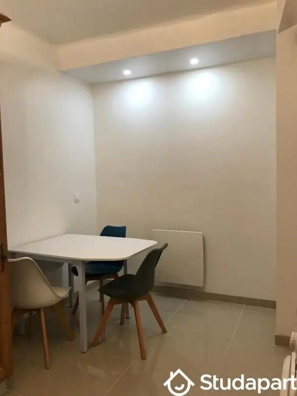 Appartement à louer, 24m², Massy
