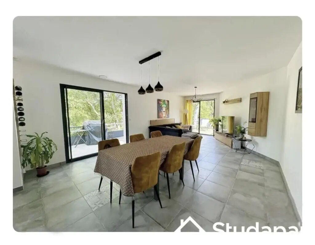 Appartement à louer, 13m², Nîmes