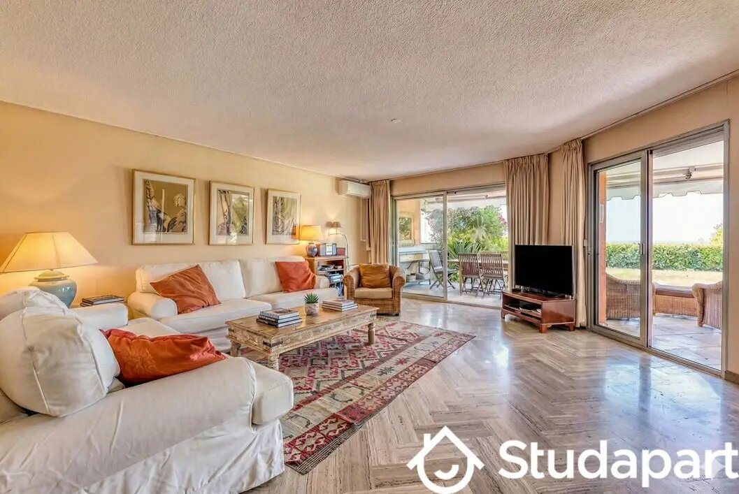 Appartement à louer, 90m², Antibes