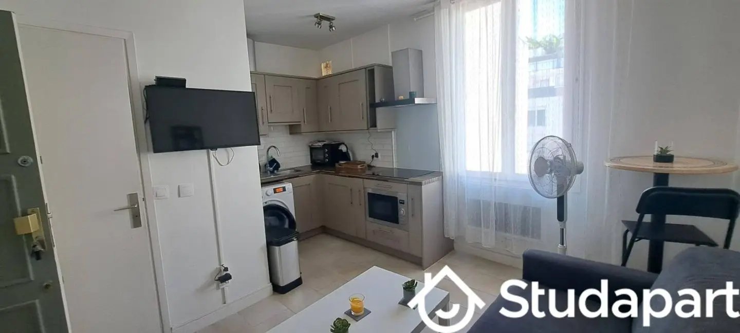 Appartement à louer, 18m², Antibes