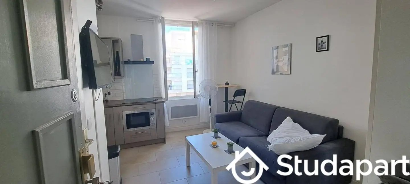 Appartement à louer, 18m², Antibes