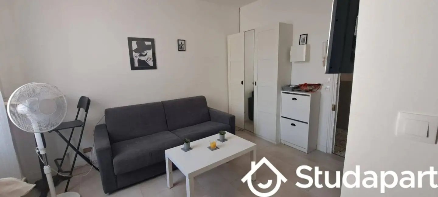 Appartement à louer, 18m², Antibes