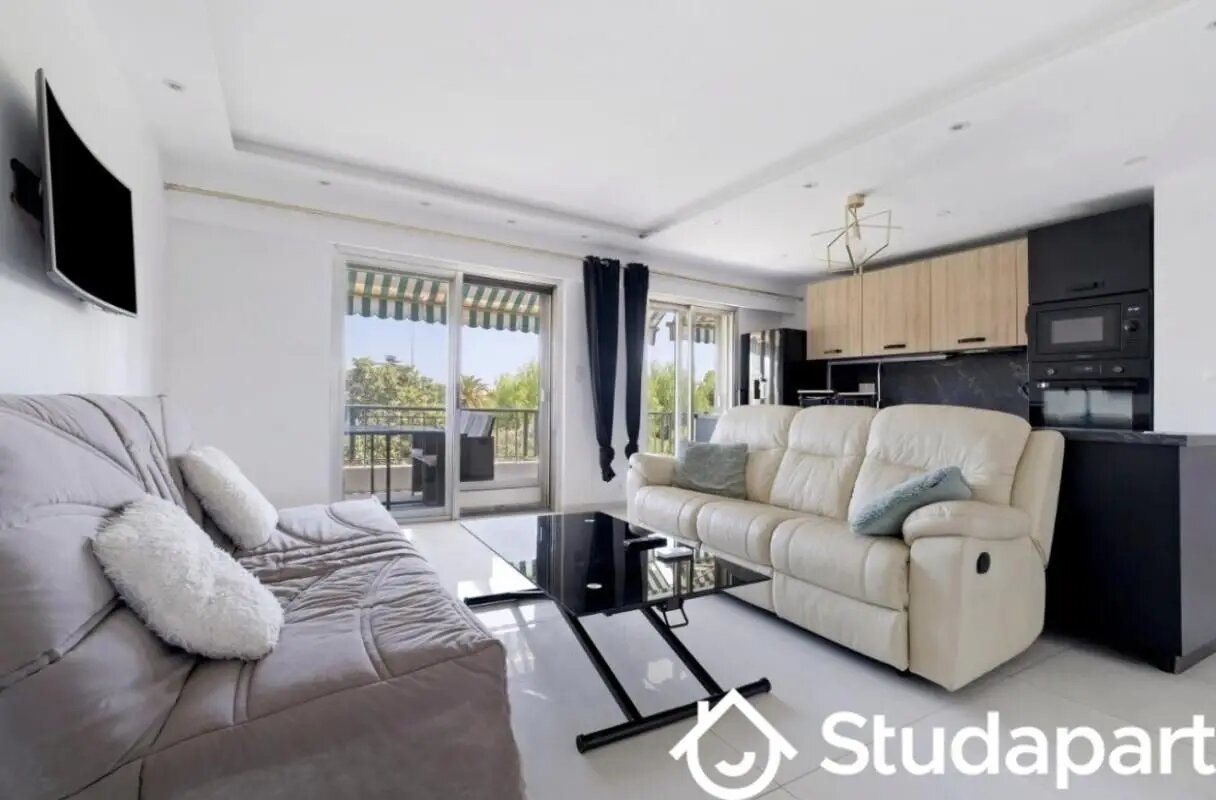Appartement à louer, 50m², Antibes