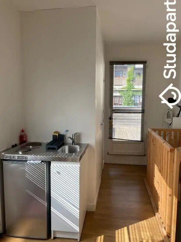 Appartement à louer, 13m², Suresnes