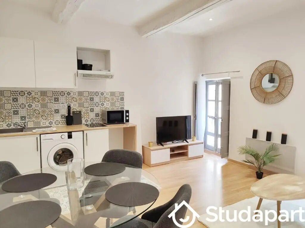 Appartement à louer, 32m², Nîmes