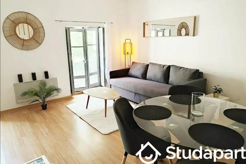 Appartement à louer, 32m², Nîmes