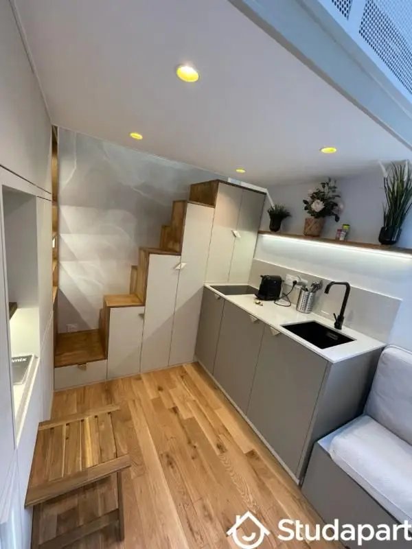 Appartement à louer, 9m², Paris 8ème