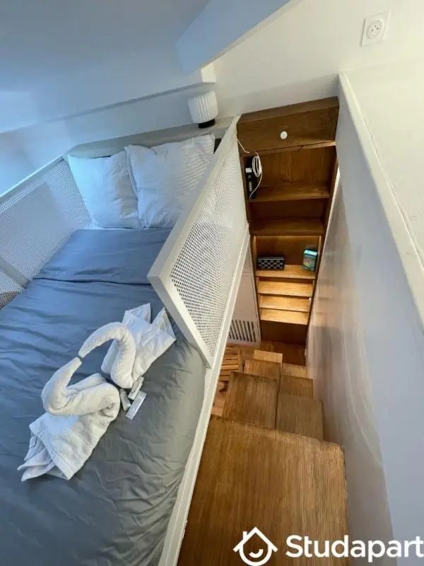 Appartement à louer, 9m², Paris 8ème