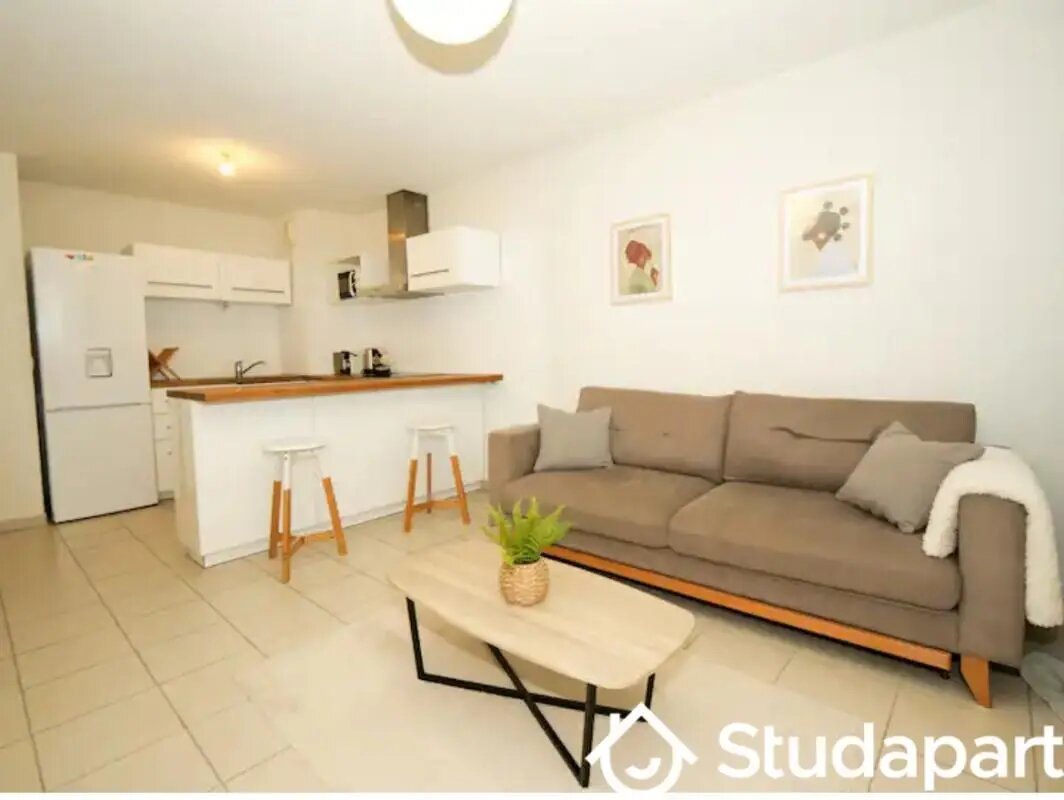 Appartement à louer, 46m², Marseille 15ème