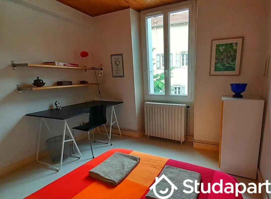 Appartement à louer, 12m², Millau