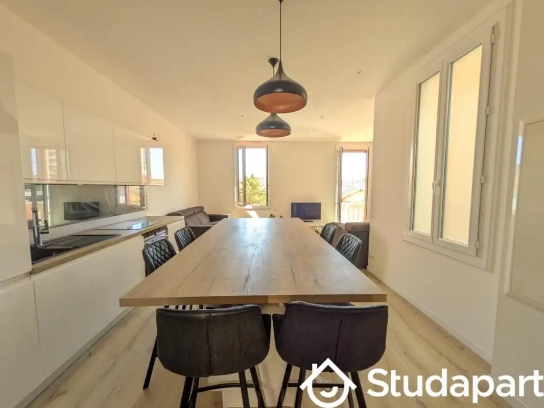Appartement à louer, 65m², Beausoleil