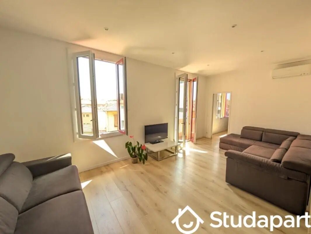 Appartement à louer, 65m², Beausoleil