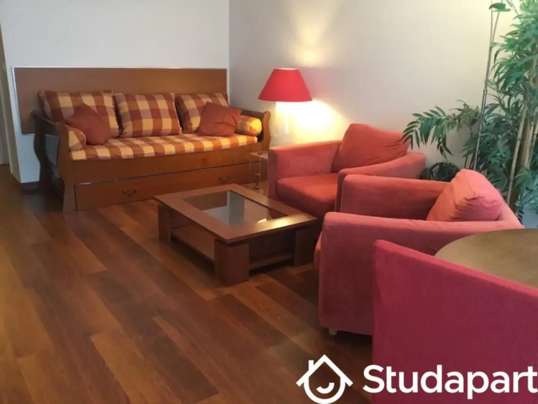 Appartement à louer, 38m², Courbevoie