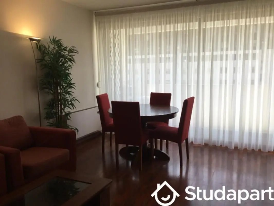 Appartement à louer, 38m², Courbevoie