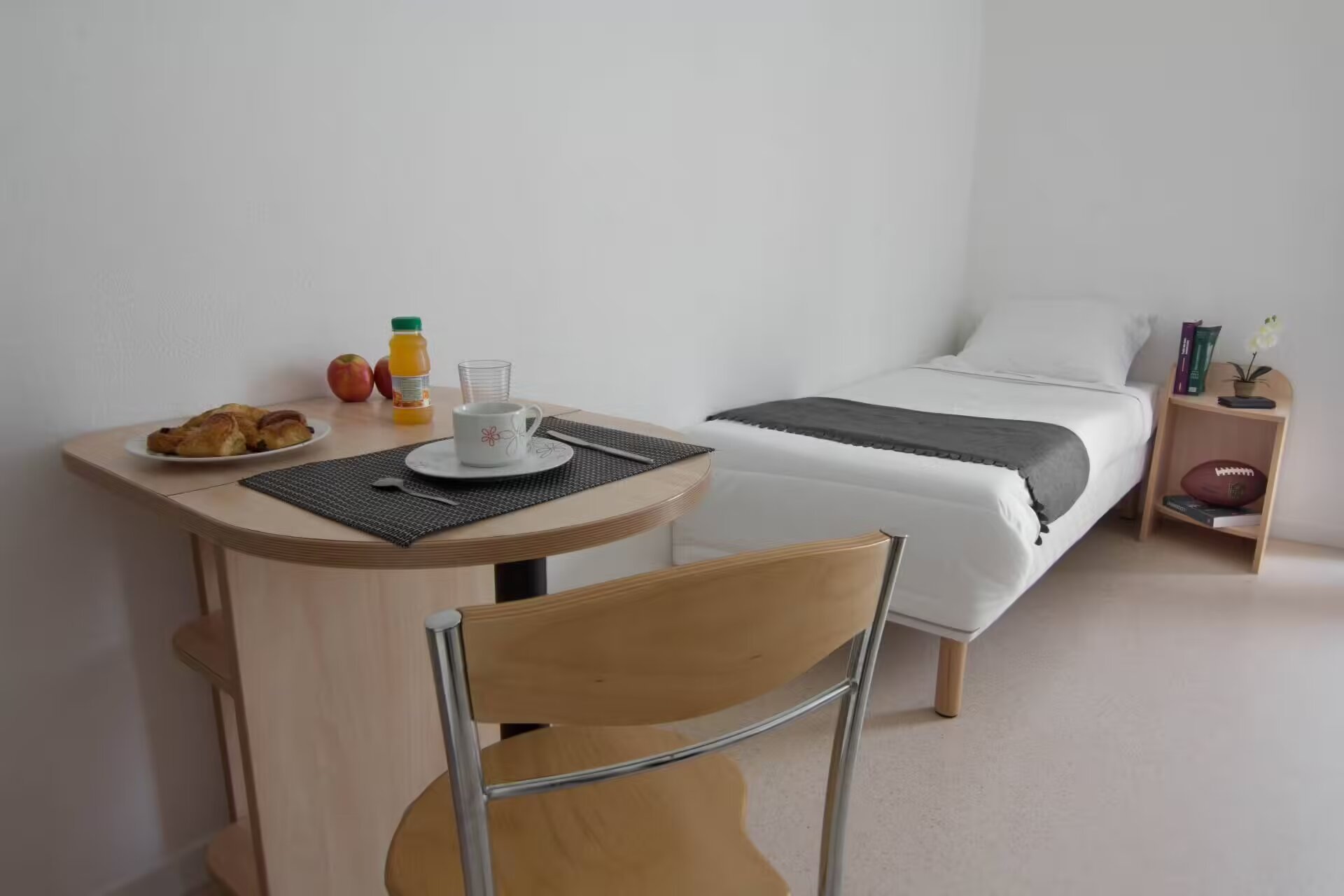 Maison à louer, 18m², Courbevoie