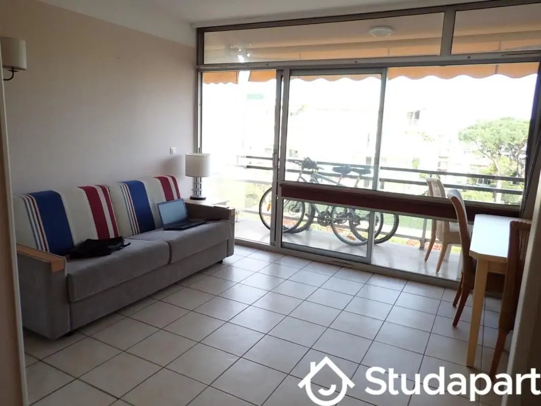 Appartement à louer, 26m², Saint-Laurent-du-Var