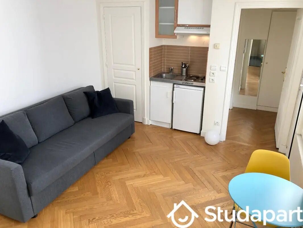 Appartement à louer, 19m², Paris 8ème
