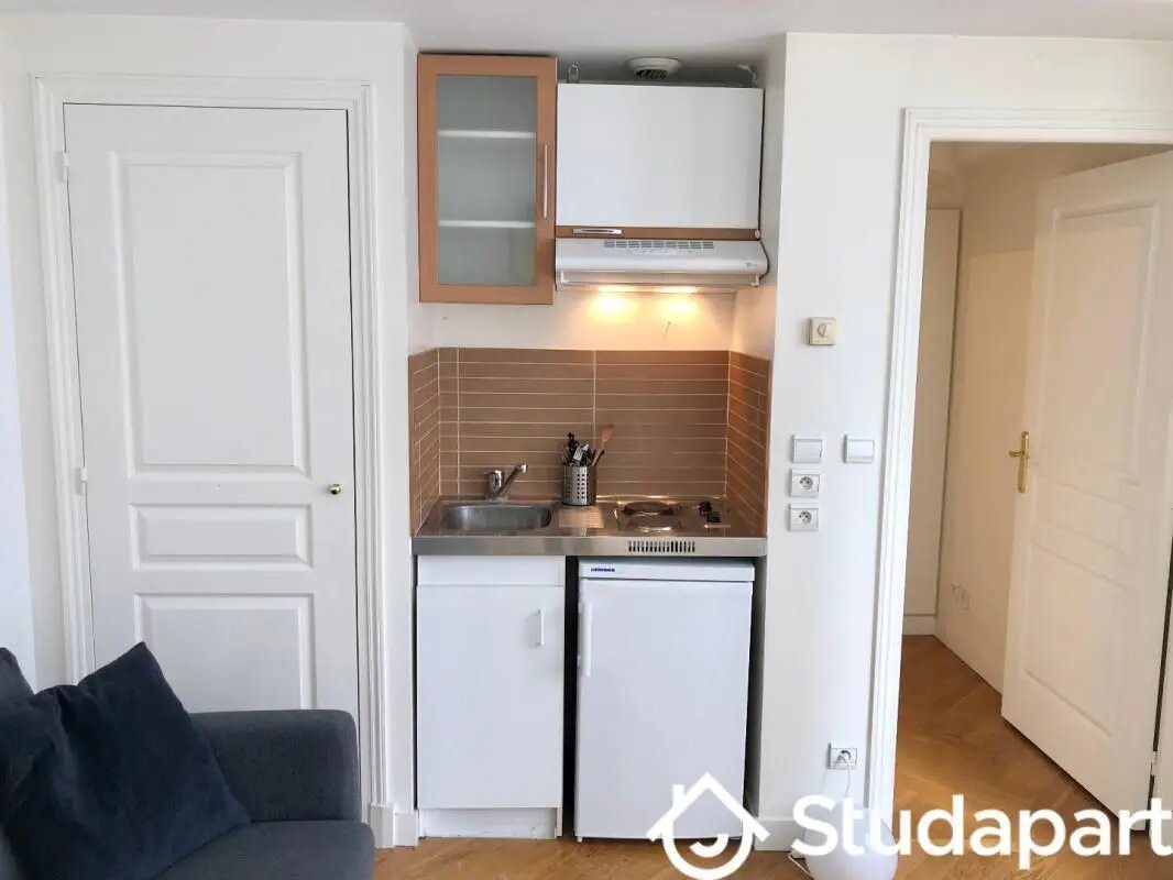 Appartement à louer, 19m², Paris 8ème