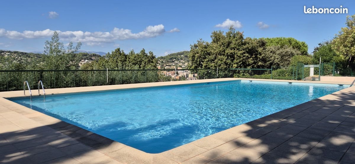 Appartement à louer, 23m², Vallauris
