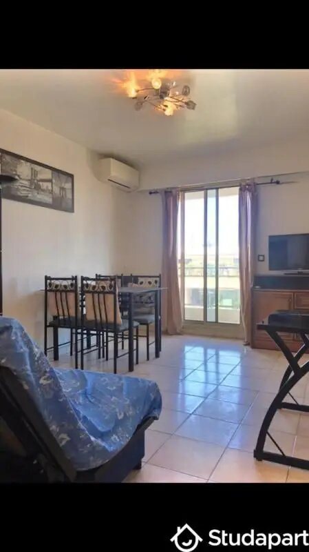 Appartement à louer, 35m², Antibes