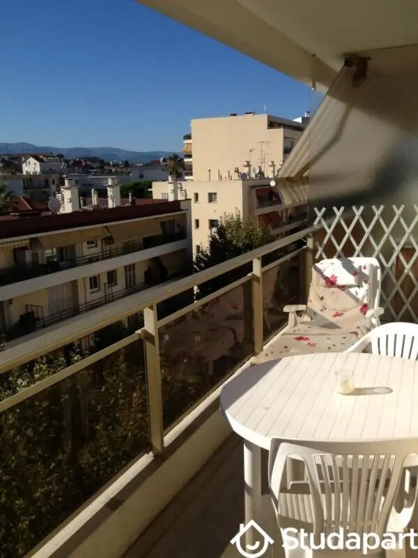 Appartement à louer, 35m², Antibes