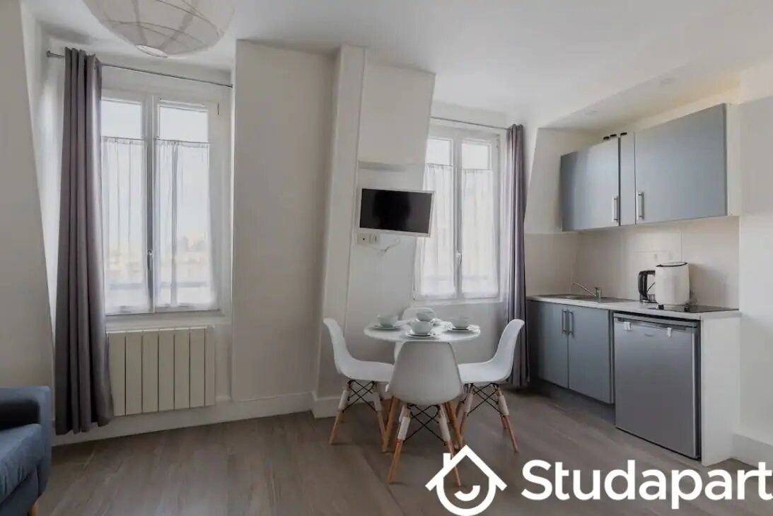 Appartement à louer, 25m², Paris 8ème