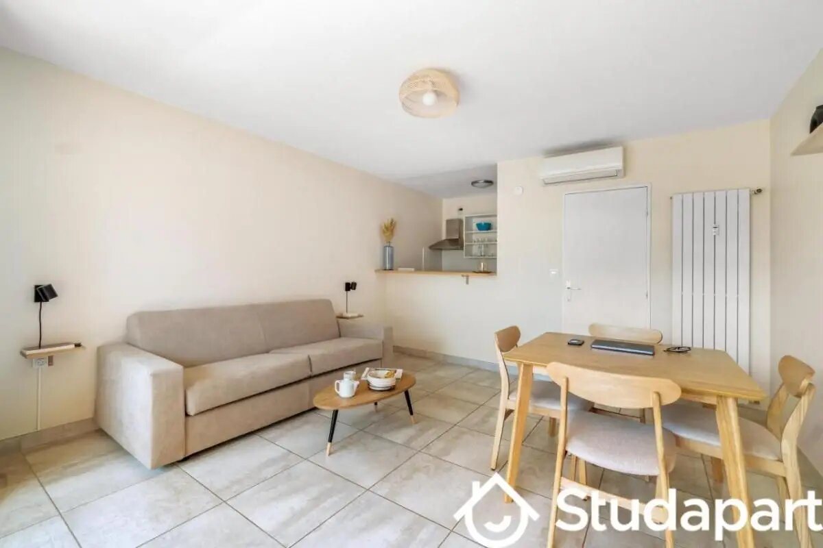 Appartement à louer, 33m², Vallauris