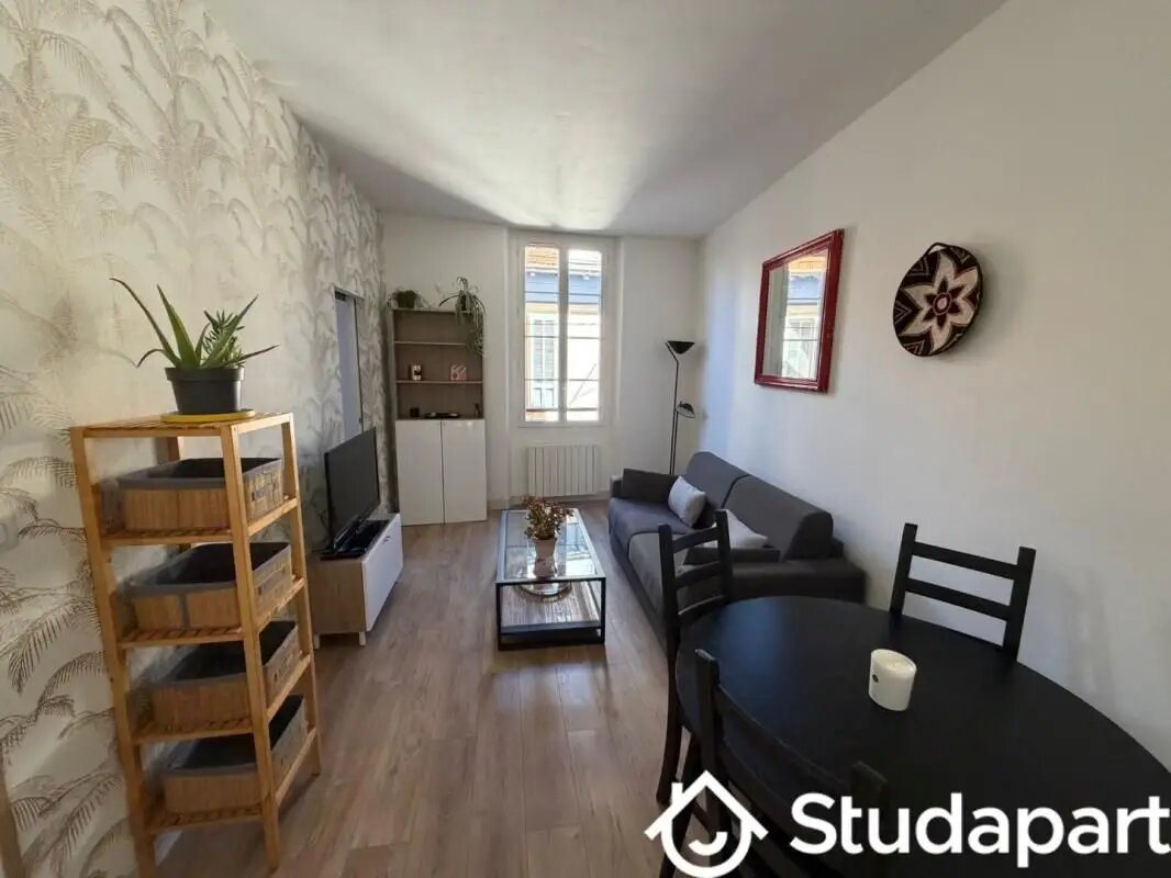 Maison à louer, 35m², Antibes