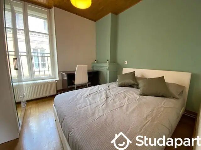 Appartement à louer, 80m², Charleville-Mézières