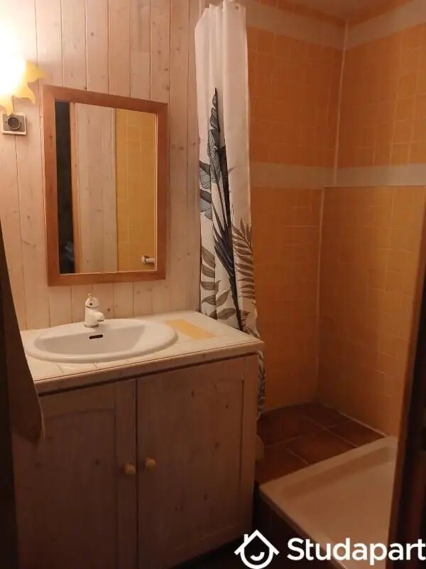 Maison à louer, 40m², Pourrières