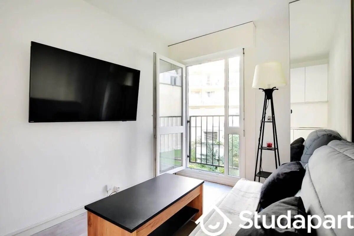 Appartement à louer, 13m², Paris 18ème