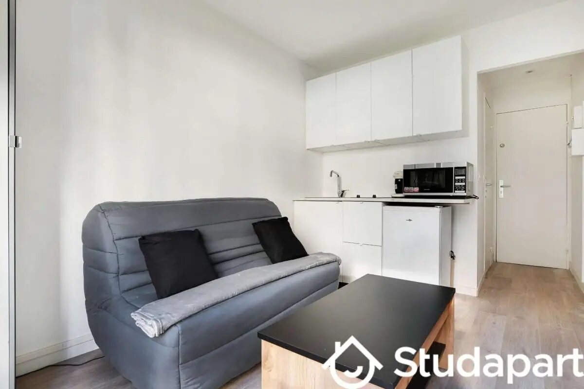 Appartement à louer, 13m², Paris 18ème